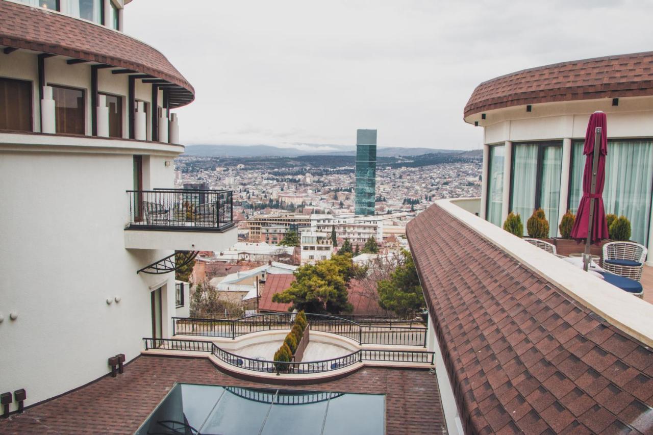 Hotel Adamo ティビリシ エクステリア 写真